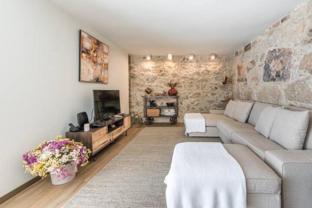Casa Pelourinho De Louredo With Pool Hotel Паредес Екстериор снимка